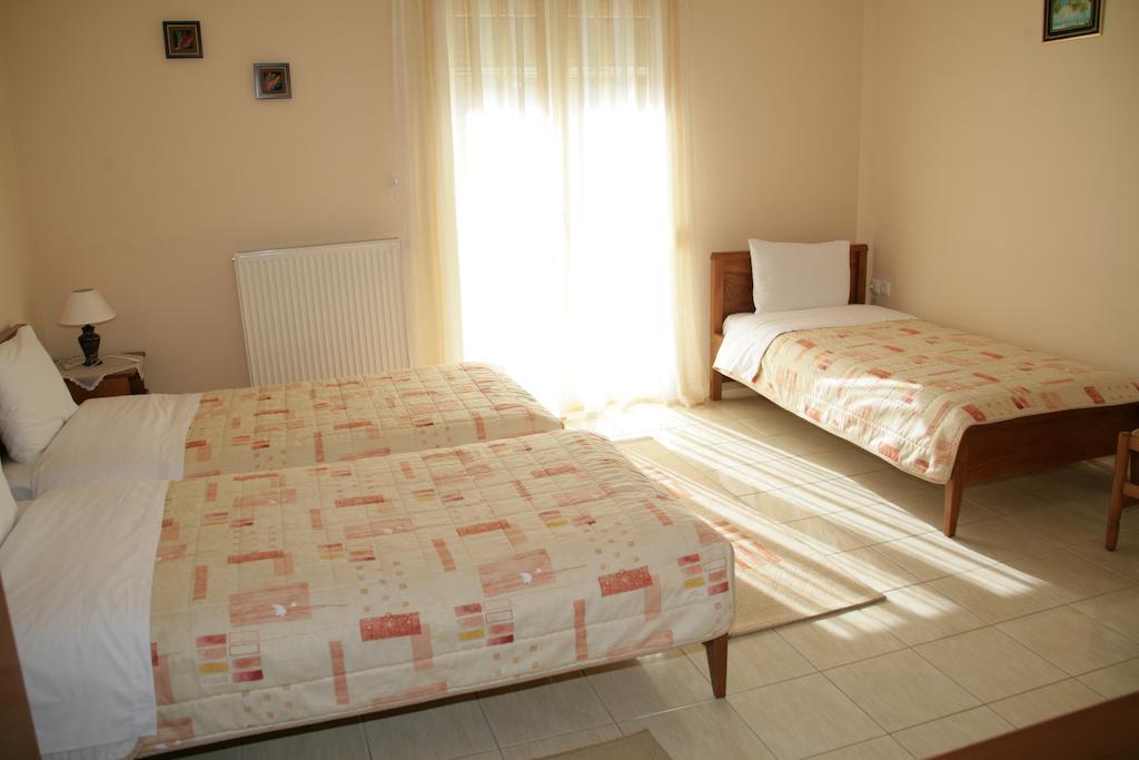 Elanthi Hostel Kastoria Esterno foto